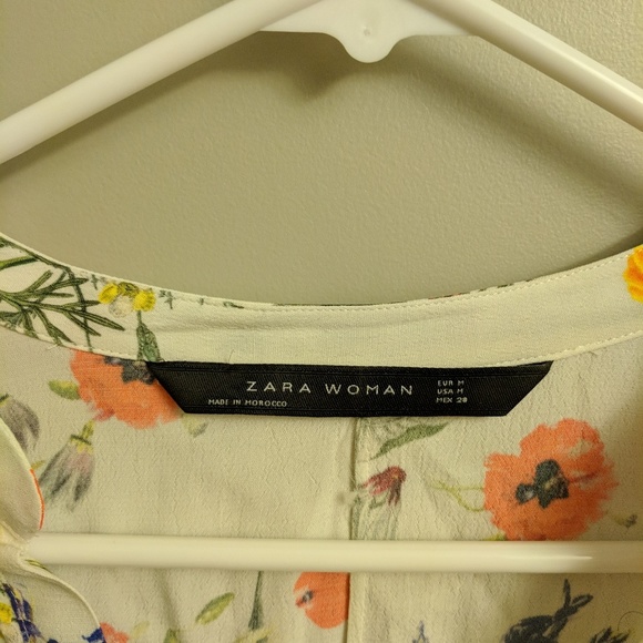 Mandarin collar printed top with uneven hem - Picture 5 of 6